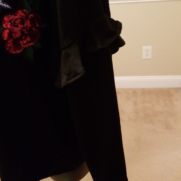 Top - Picture 3 of 5